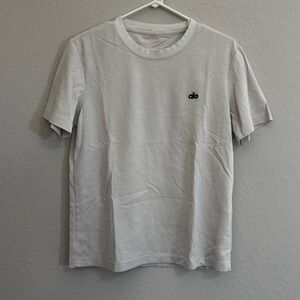 ALO Yoga Men's Light Gray Short Sleeve Tee